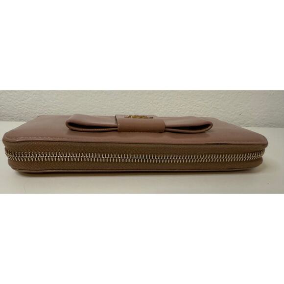 Prada Beige Saffiano Leather Bow Zip Around Wallet- Vintage CLEAN - Picture 6 of 11
